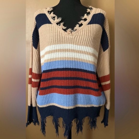 Sweaters - ✨ Oversized Super Cute Sweater Size XS ✨